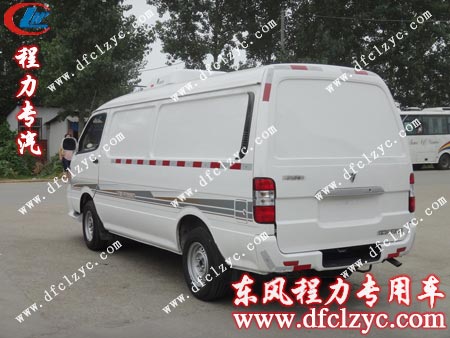 湖北程力福田風景面包車后側視圖 湖北程力福田風景面包車后側視圖