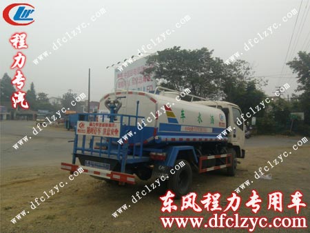 東風(fēng)小霸王灑水車 東風(fēng)小霸王灑水車