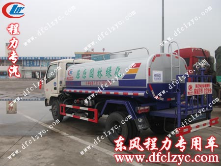 東風(fēng)小霸王灑水車(chē)在仙桃 東風(fēng)小霸王灑水車(chē)在仙桃