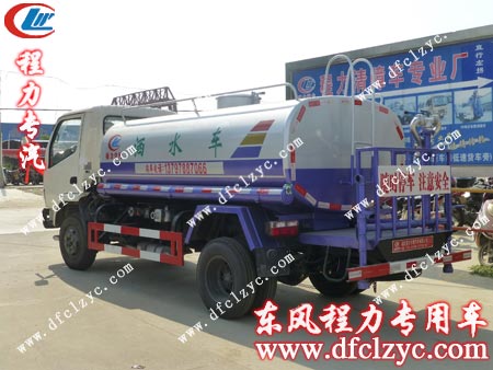 湖北程力國四東風(fēng)小多利卡灑水車后側(cè)面展示圖 湖北程力國四東風(fēng)小多利卡灑水車后側(cè)面展示圖