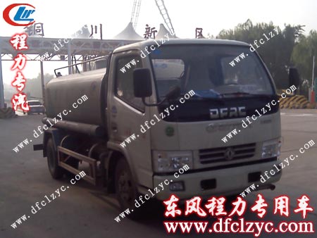 剛到達銅川的東風銳鈴灑水車 剛到達銅川的東風銳鈴灑水車