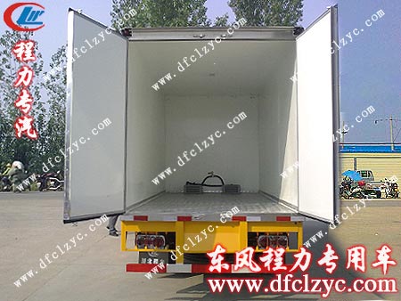 湖北程力東風勁卡保溫車箱體內(nèi)部展示 湖北程力東風勁卡保溫車箱體內(nèi)部展示