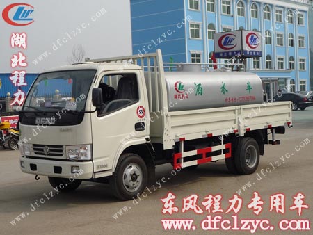 東風(fēng)勁卡灑水車帶貨箱