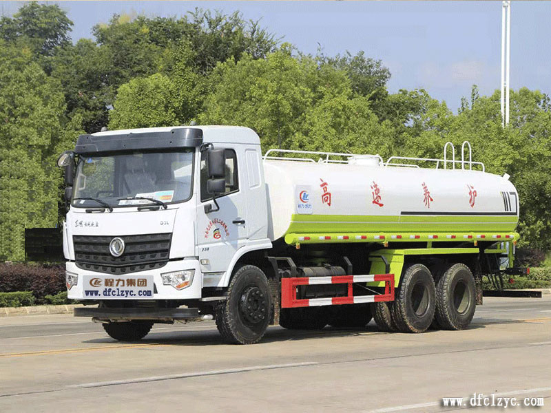 程力集團國六東風(fēng)專底D3L后雙橋灑水車，專底系列中的精工產(chǎn)品