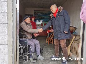 情系扶貧，湖北程力馬旭東馬主管帶領(lǐng)員工春節(jié)慰問送溫暖