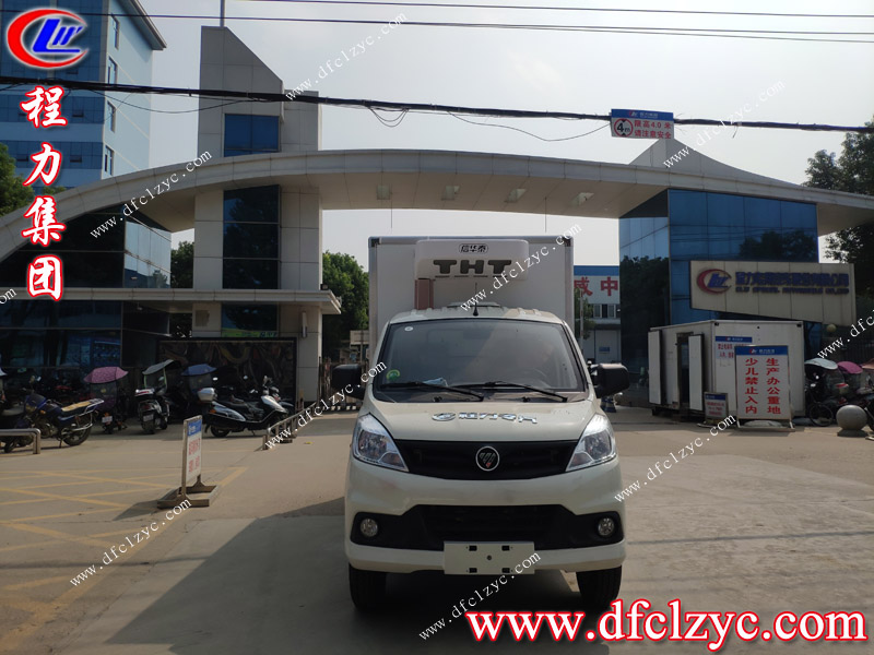 作為一名新手司機(jī)在運(yùn)輸程力集團(tuán)冷藏車的過程中都需要注意哪些事項(xiàng)呢